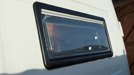 Chapter 8: Installung a Dometic window in your Camper